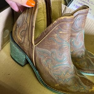 Circle G Western Booties Cognac Embroidery 9